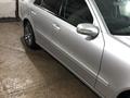 Mercedes-Benz E 240 2002 года за 5 900 000 тг. в Караганда – фото 5