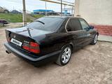 BMW 525 1991 года за 1 600 000 тг. в Талдыкорган – фото 2