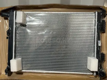 Радиатор охлаждения акцент рио за 17 000 тг. в Алматы
