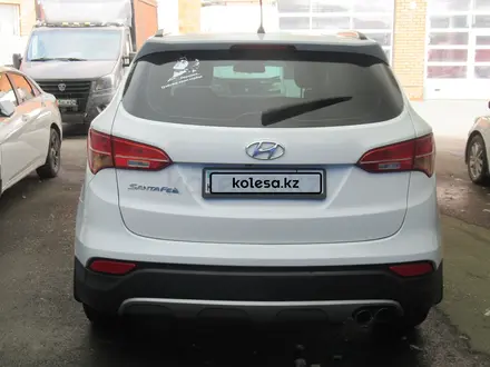 Hyundai Santa Fe 2014 года за 7 531 000 тг. в Актобе – фото 2