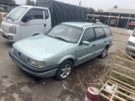Volkswagen Passat 1991 года за 1 000 000 тг. в Алматы – фото 2