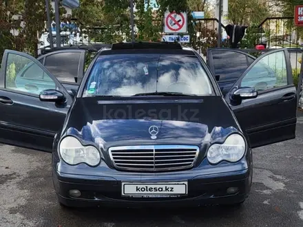 Mercedes-Benz C 200 2000 года за 3 500 000 тг. в Шымкент