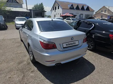 BMW 530 2004 года за 6 000 000 тг. в Алматы – фото 9