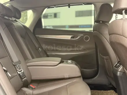 Hyundai Grandeur 2016 года за 11 500 000 тг. в Алматы – фото 23