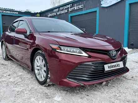 Toyota Camry 2018 года за 12 500 000 тг. в Астана – фото 2