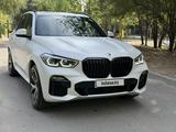 BMW X5 2020 года за 32 500 000 тг. в Алматы – фото 3