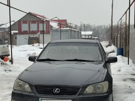 Lexus IS 200 2003 года за 4 500 000 тг. в Алматы – фото 2