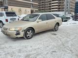 Toyota Camry 1999 годаfor2 900 000 тг. в Астана – фото 4