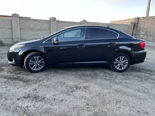 Toyota Avensis, 2011