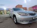 Toyota Camry 2004 годаүшін4 800 000 тг. в Актобе – фото 8