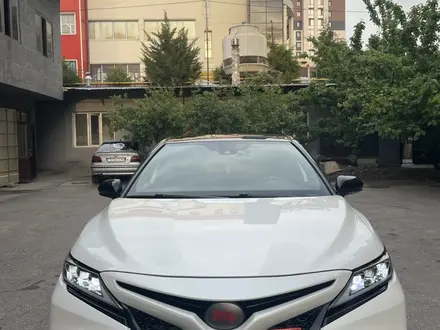 Toyota Camry 2019 года за 16 500 000 тг. в Алматы – фото 3