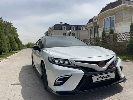 Toyota Camry 2019 года за 16 500 000 тг. в Алматы – фото 24