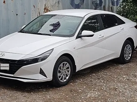 Hyundai Elantra 2022 года за 7 700 000 тг. в Алматы – фото 3