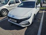 Hyundai Elantra 2022 годаүшін7 400 000 тг. в Алматы – фото 4