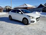 Hyundai Solaris 2019 года за 4 200 000 тг. в Уральск – фото 2