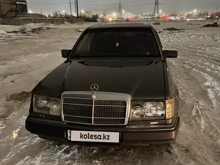 Mercedes-Benz E 260 1991 года за 1 700 000 тг. в Астана – фото 5