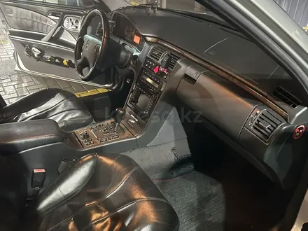 Mercedes-Benz E 55 AMG 2000 года за 6 800 000 тг. в Алматы – фото 9