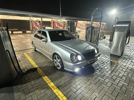 Mercedes-Benz E 55 AMG 2000 года за 6 800 000 тг. в Алматы – фото 10