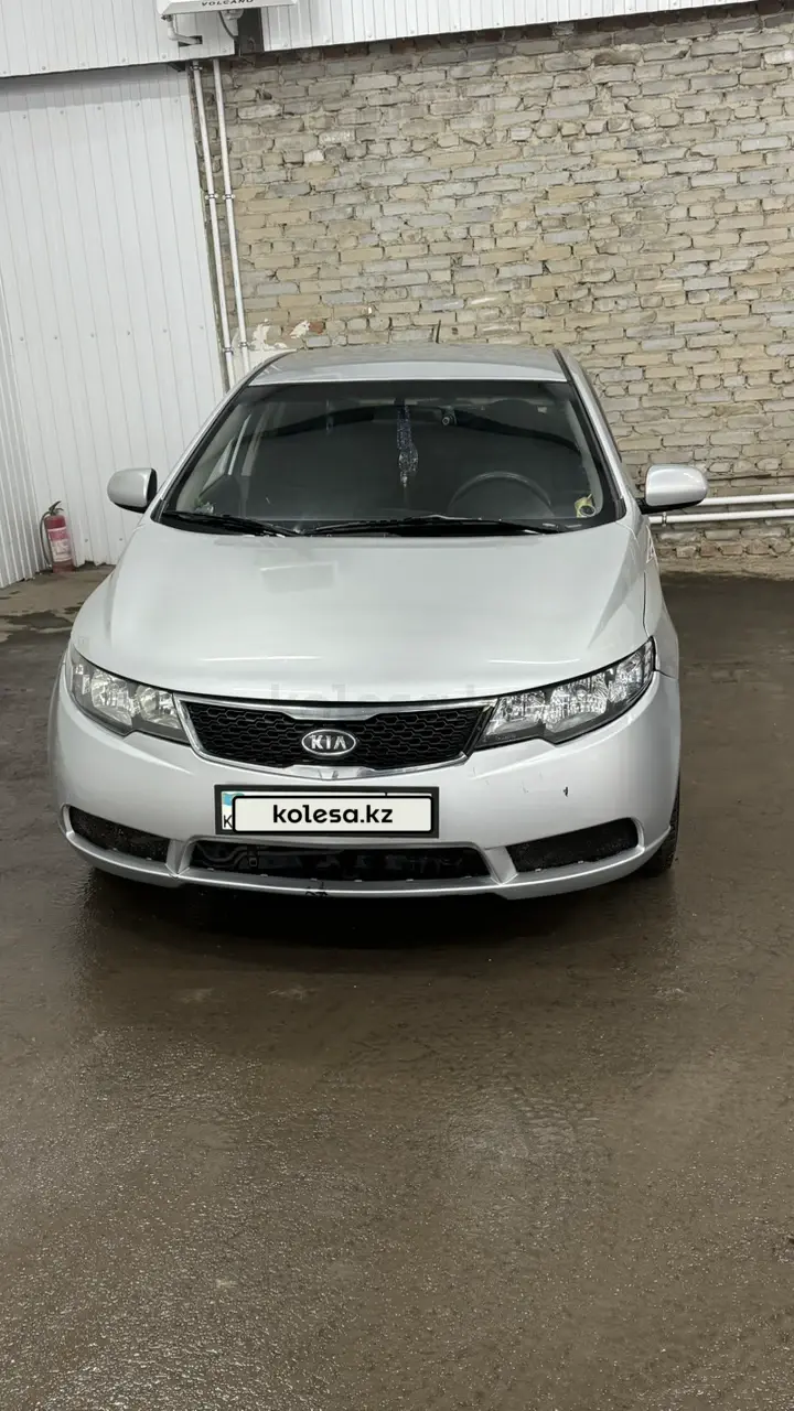 Kia Cerato, 2011