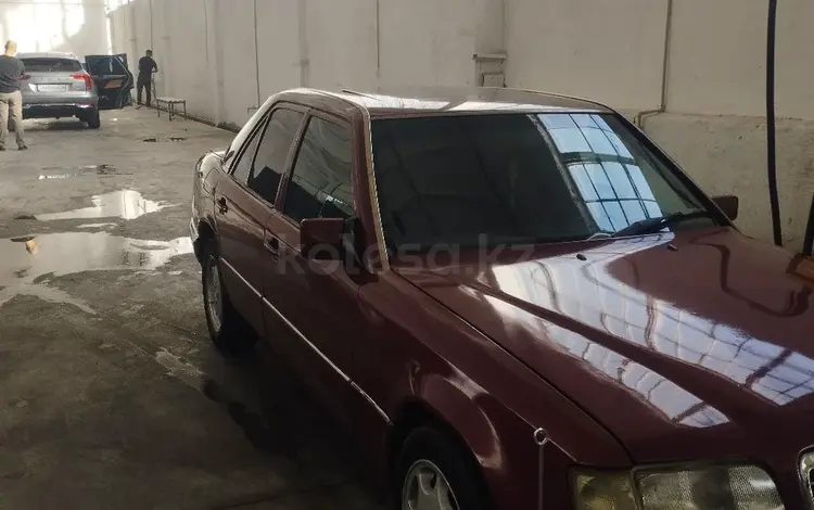 Mercedes-Benz E 220 1993 года за 1 700 000 тг. в Тараз