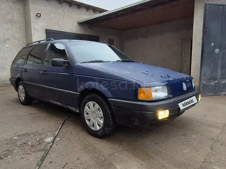 Volkswagen Passat 1990 года за 1 600 000 тг. в Абай (Келесский р-н) – фото 5