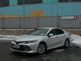 Toyota Camry 2018 года за 13 500 000 тг. в Алматы