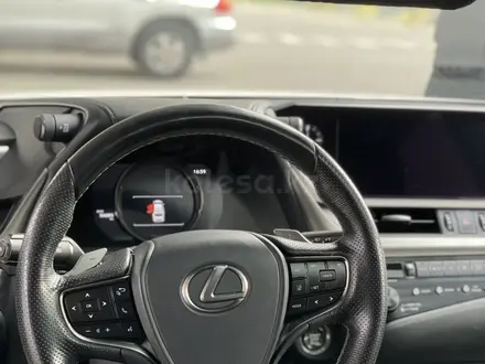 Lexus ES 250 2019 года за 23 000 000 тг. в Шымкент – фото 2