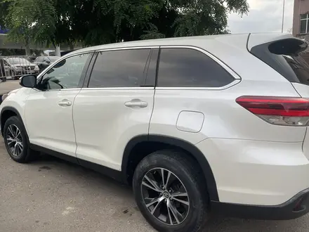 Toyota Highlander 2019 года за 18 500 000 тг. в Алматы – фото 7