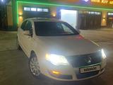 Volkswagen Passat 2010 года за 4 500 000 тг. в Аральск – фото 4