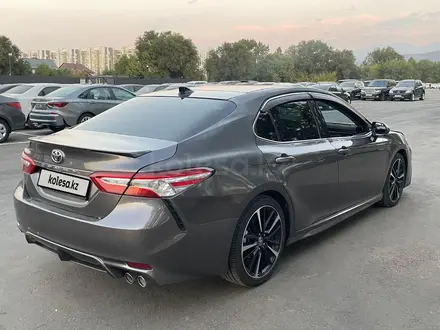 Toyota Camry 2020 года за 9 221 550 тг. в Алматы – фото 4