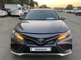 Toyota Camry 2020 года за 9 221 550 тг. в Алматы – фото 2