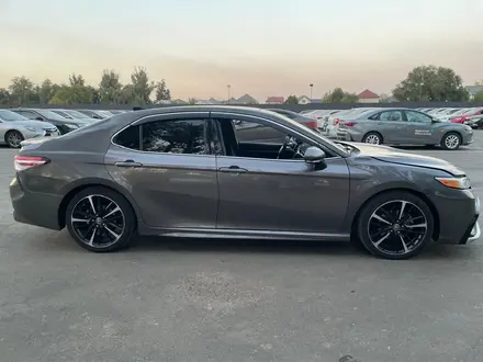 Toyota Camry 2020 года за 9 221 550 тг. в Алматы – фото 8