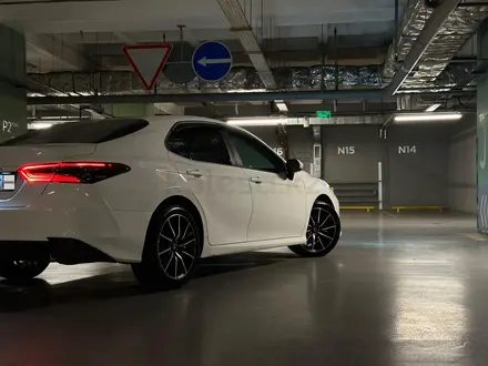 Toyota Camry 2022 года за 16 000 000 тг. в Алматы – фото 7