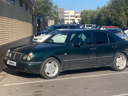 Mercedes-Benz E 230 1997 года за 2 900 000 тг. в Балхаш