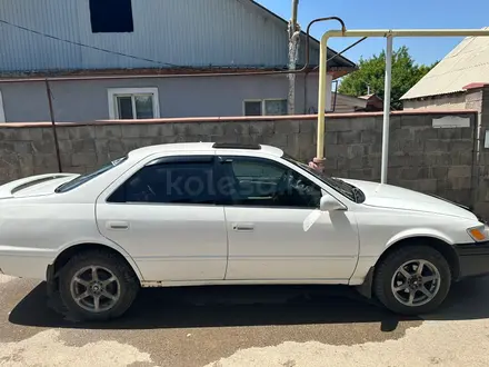 Toyota Camry 1998 года за 2 700 000 тг. в Алматы – фото 8