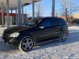 Mercedes-Benz ML 500 2006 года за 7 500 000 тг. в Астана – фото 2