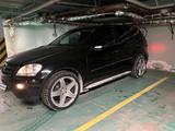 Mercedes-Benz ML 500 2006 года за 7 500 000 тг. в Астана – фото 3