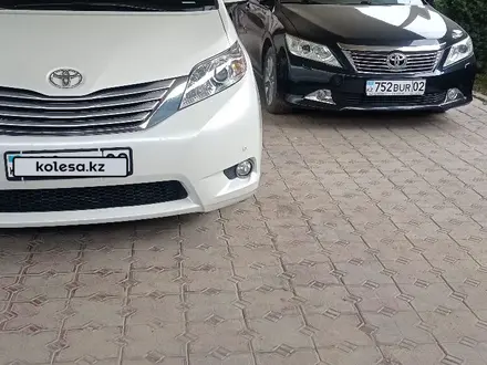 Toyota Sienna 2013 года за 14 000 000 тг. в Алматы – фото 2