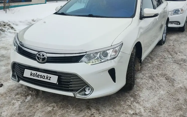 Toyota Camry 2018 года за 10 900 000 тг. в Караганда