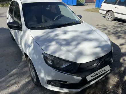 ВАЗ (Lada) Granta 2190 2019 года за 3 450 000 тг. в Костанай – фото 4