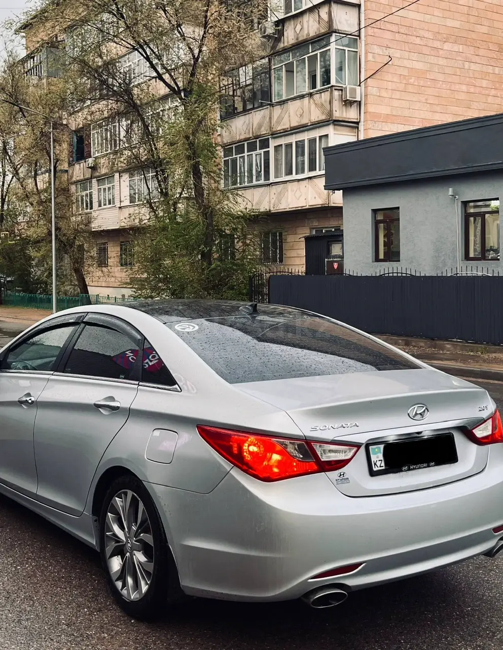 Hyundai Sonata, 2011