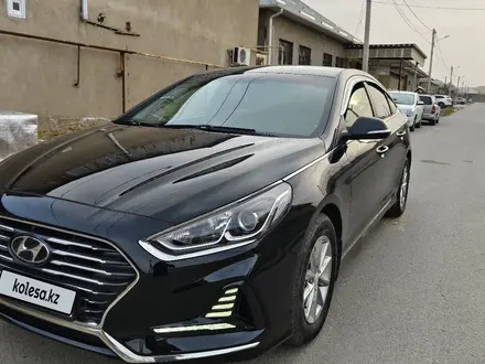 Hyundai Sonata 2017 года за 7 000 000 тг. в Шымкент – фото 2