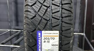 Michelin 205/70R15 Latitude Cross за 70 000 тг. в Алматы