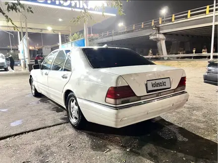 Mercedes-Benz S 320 1997 года за 3 200 000 тг. в Алматы – фото 3