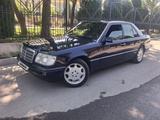 Mercedes-Benz E 200 1994 года за 2 100 000 тг. в Шымкент