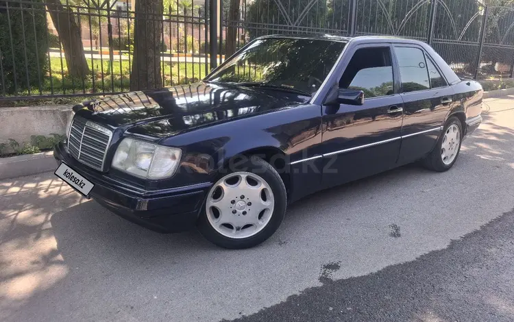 Mercedes-Benz E 200 1994 года за 2 100 000 тг. в Шымкент