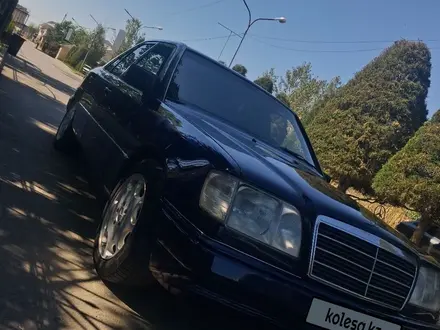 Mercedes-Benz E 200 1994 года за 2 100 000 тг. в Шымкент – фото 6