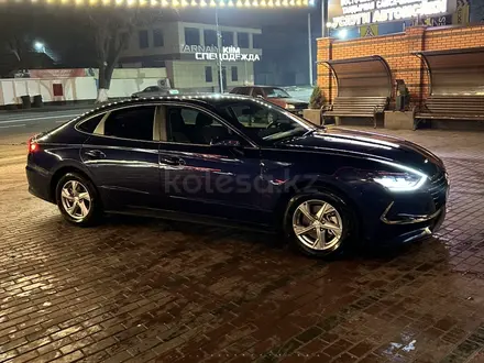 Hyundai Sonata 2021 года за 12 000 000 тг. в Алматы – фото 2