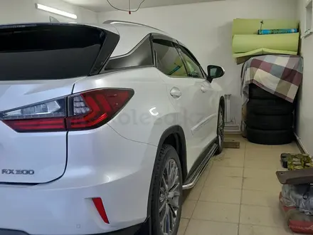 Lexus RX 300 2019 года за 26 500 000 тг. в Астана – фото 8