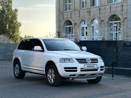 Volkswagen Touareg 2005 года за 5 700 000 тг. в Усть-Каменогорск